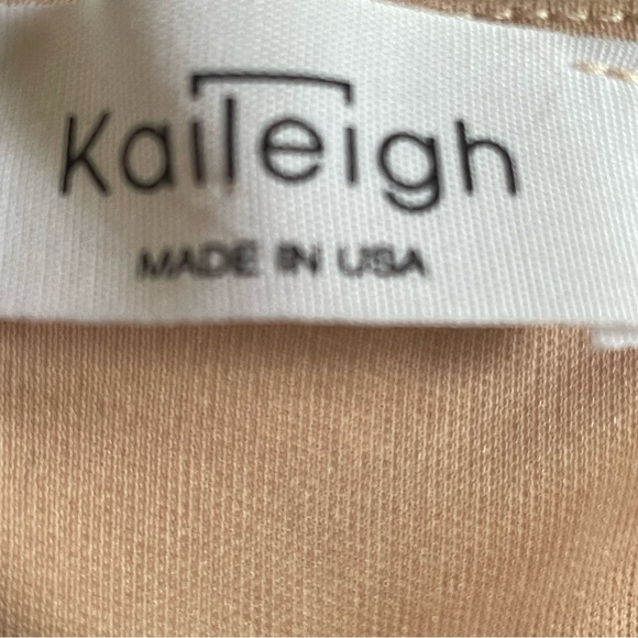Kaleigh Peach & Cream Sleeveless Dress w Side Ruching & Crossover Front at Hem - Picture 12 of 14